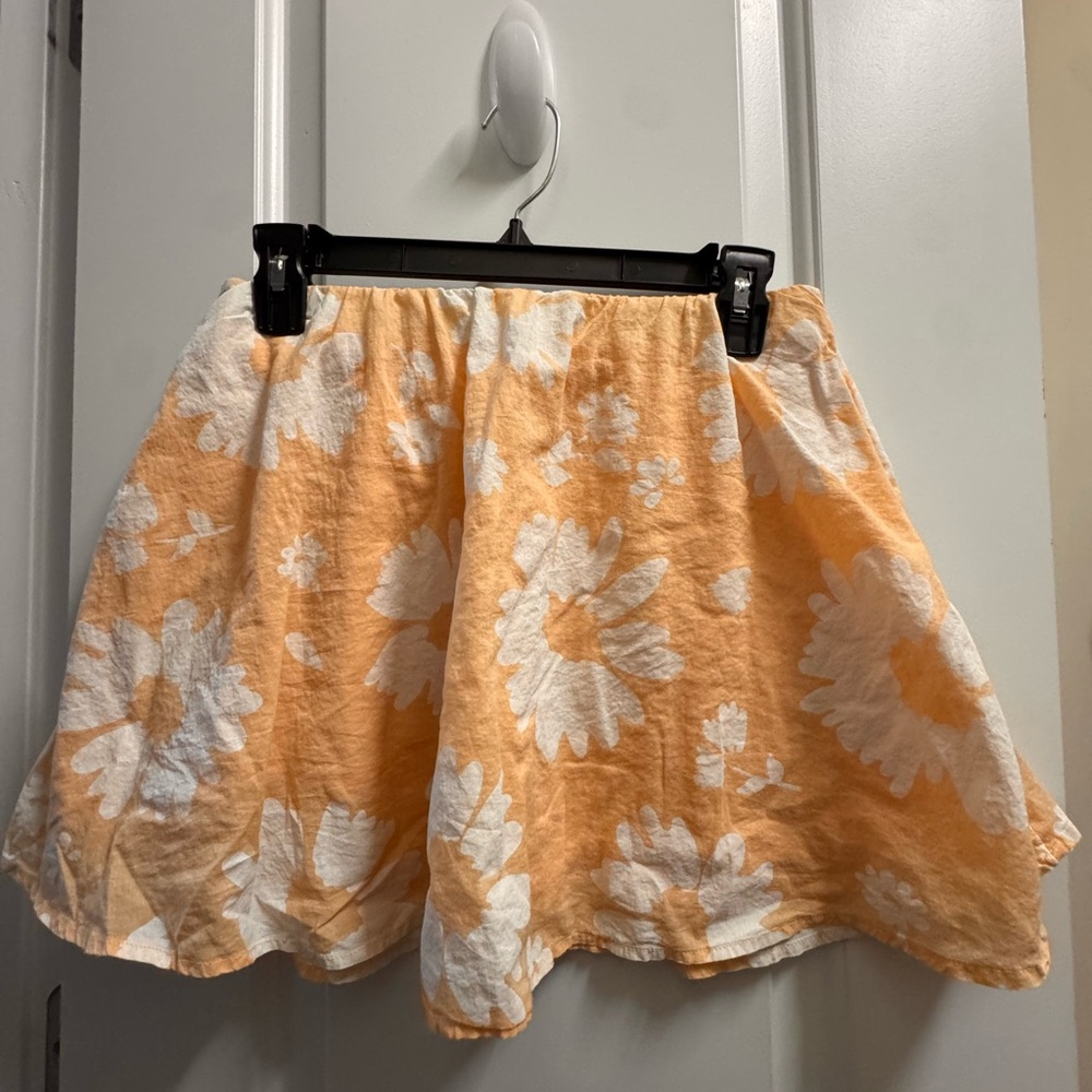 American Eagle Outfitters Orange and White Floral Skater Skirt Worn Twice